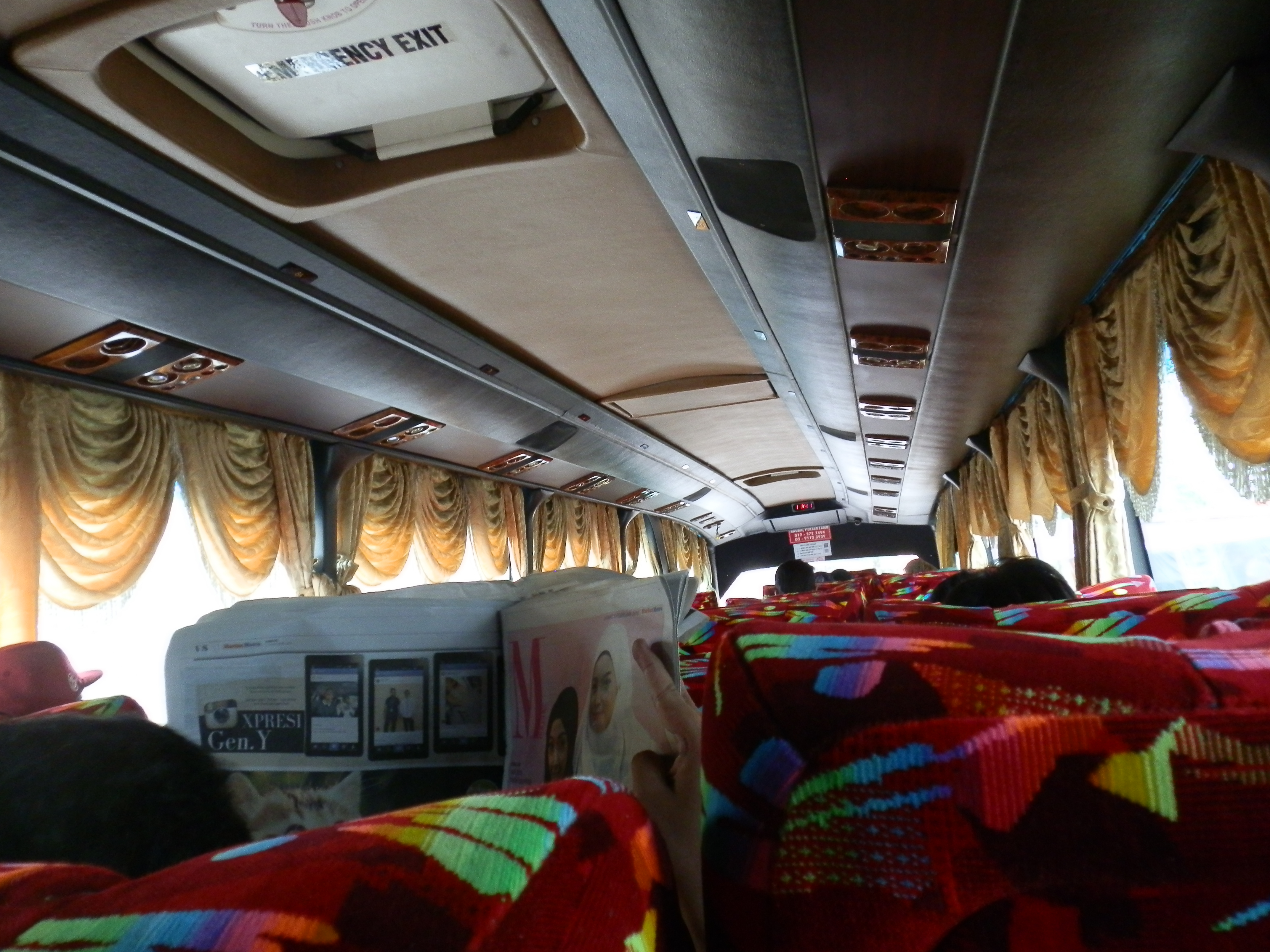 Boarding the bus to Kuala Perlis